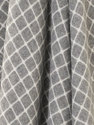 Athens Check Merino Lambswool Throw - Grey - LOOMSHIRE - 3