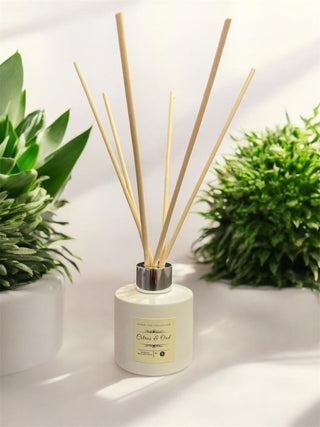Citrus & Oud Reed Diffuser (100ml) – Luxury, Long‑Lasting Home Fragrance - LOOMSHIRE - 1
