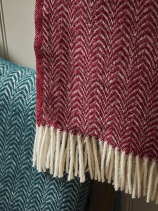 Dune Pure New Wool Throw - Beet - LOOMSHIRE - 3