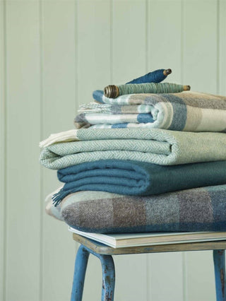 Harlequin Check Lambswool Throw - Eucalyptus - LOOMSHIRE - 2