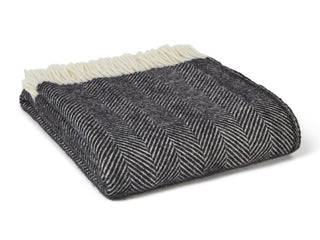 Herringbone Pure New Wool Throw - Black - LOOMSHIRE - 1