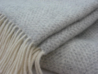 Honeycomb Pure New Wool Throw - Grey - LOOMSHIRE - 4
