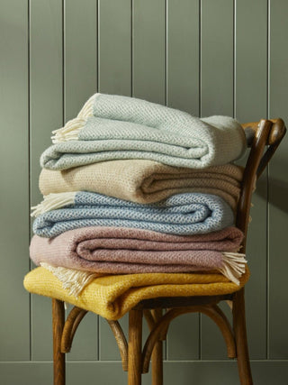 Honeycomb Pure New Wool Throw - Oatmeal - LOOMSHIRE - 3