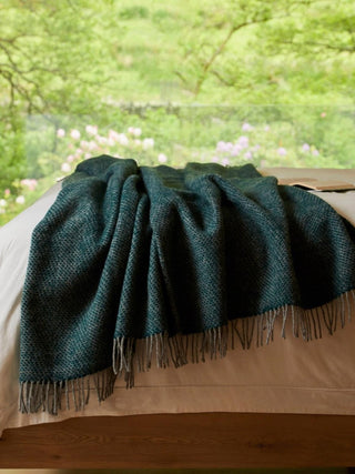 Honeycomb XL Pure New Wool Throw - Emerald/Grey - LOOMSHIRE - 2