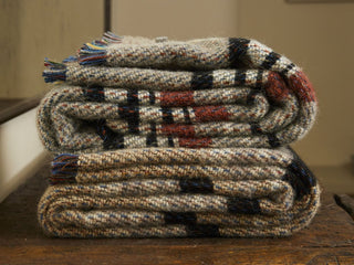 Large Checked Random Recycled Wool Blanket - LOOMSHIRE - 18
