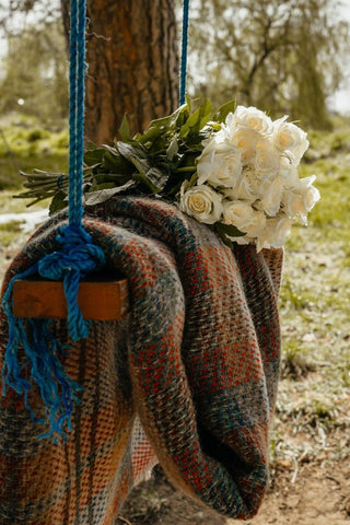 Large Checked Random Recycled Wool Blanket - LOOMSHIRE - 9