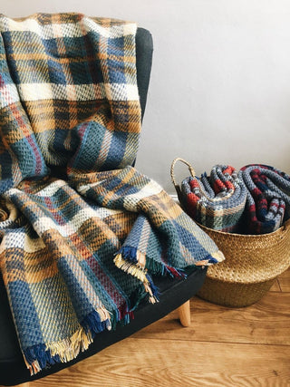 Large Checked Random Recycled Wool Blanket - LOOMSHIRE - 17