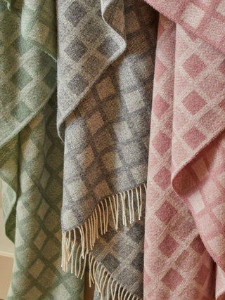 Manhattan Pure New Wool Throws - LOOMSHIRE - 15