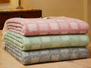 Manhattan Pure New Wool Throws - LOOMSHIRE - 1