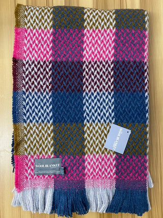 Random Check Celtic Weave Recycled Wool Throw - LOOMSHIRE - 9