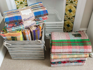 Small Checked Random Recycled Wool Blanket - LOOMSHIRE - 11