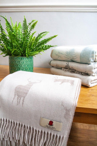 Stag Merino Lambswool Throw - Fawn - LOOMSHIRE - 7