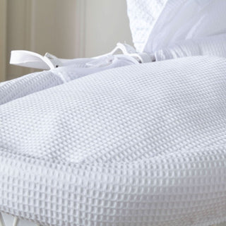 White Waffle White Wicker Baby Moses Basket With Stand - LOOMSHIRE - 6